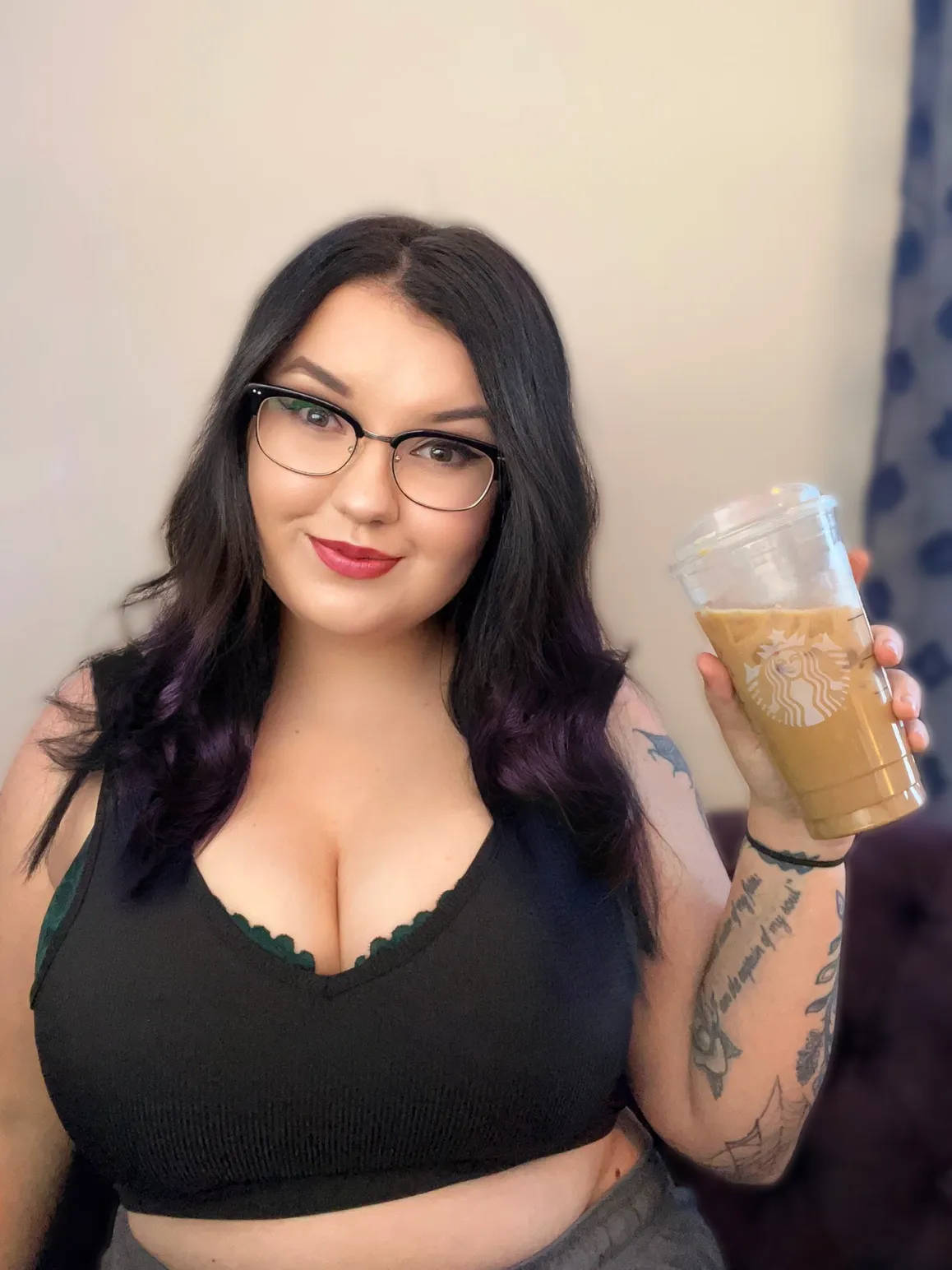 Aerie the BBW Big Tiddy Goth e-GF 🖤