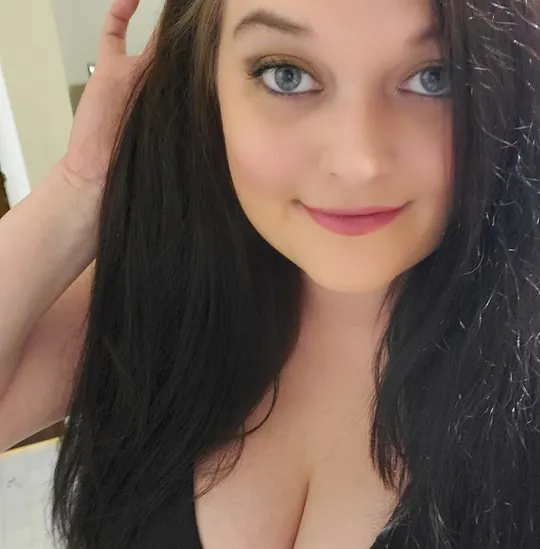 Lauraleigh 🎀 4'10🤗 Big Tits🎀