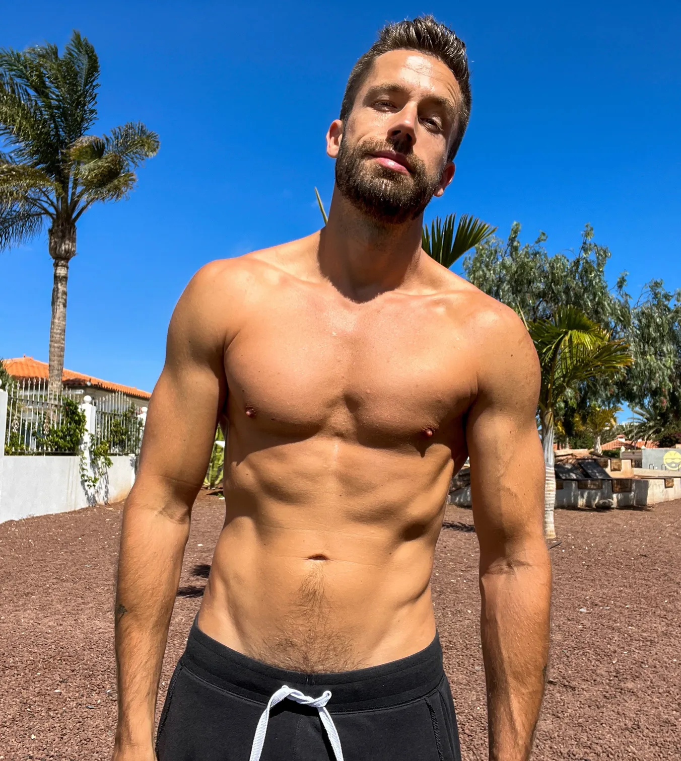 DennisXL 💦 TOP 0.x%