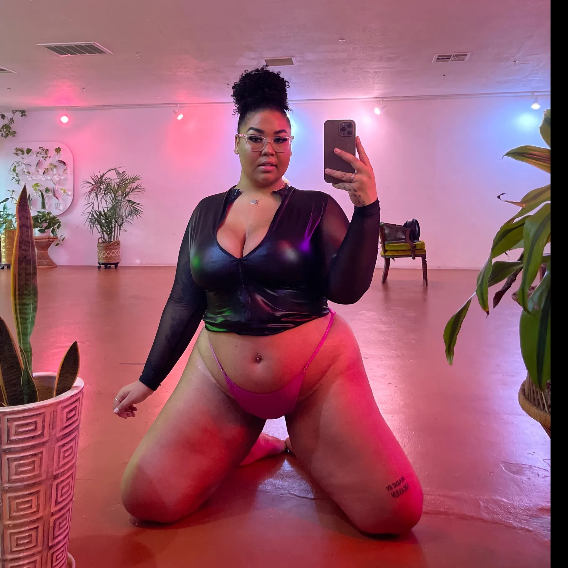 Jaz 🦋 ALL NATURAL BBW 🤍
