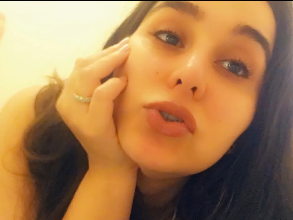Carmen Honey *ON A BREAK*