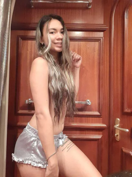 Daddy's Latina 19