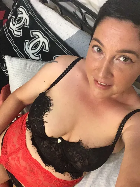 Horny Holli