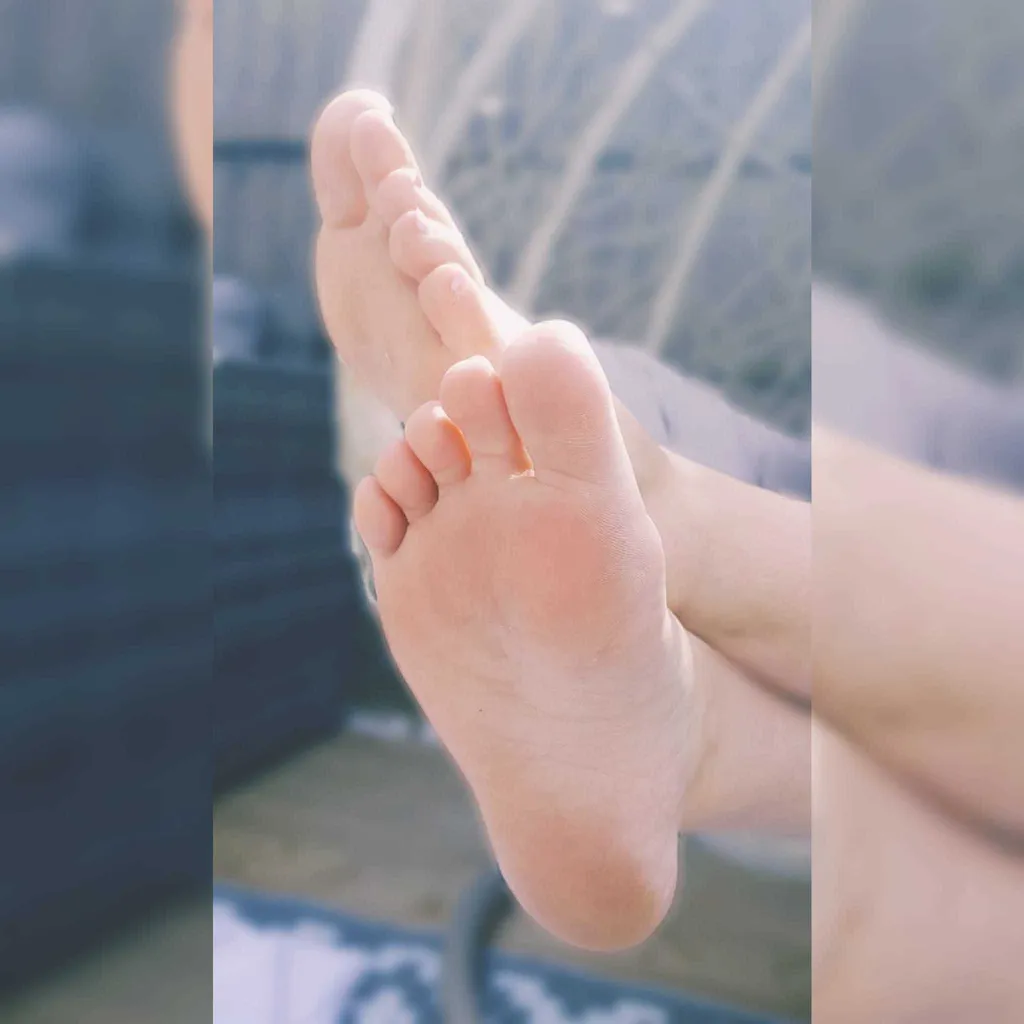 Tiny Feet