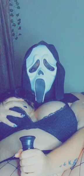 Come on an adventure with meeeee.