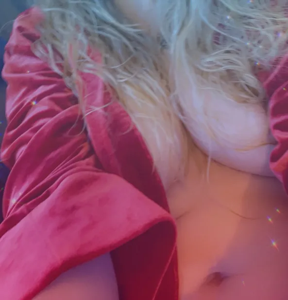 Beach Blondie