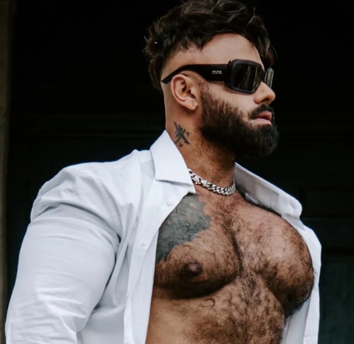 Bearded Huge muscle