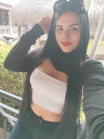 curvy sexy girl