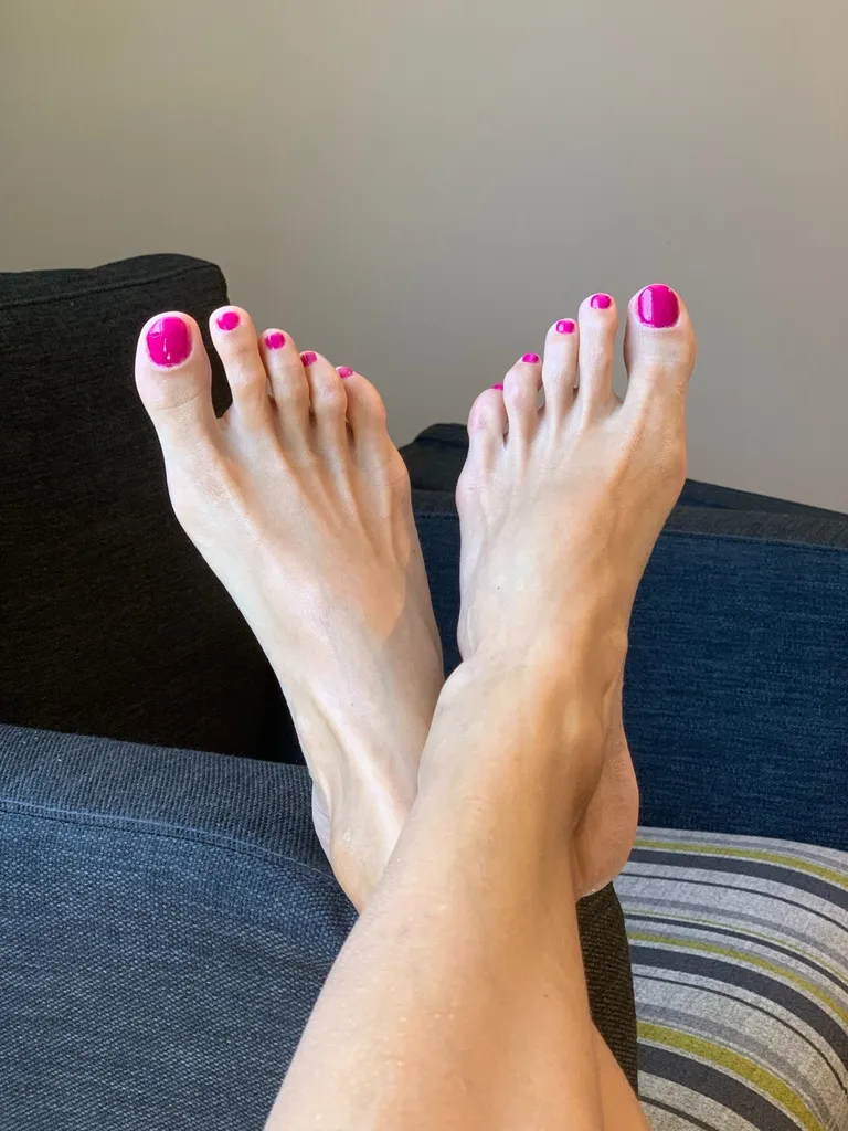 Maya’s Feet