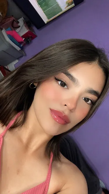 camila zamora
