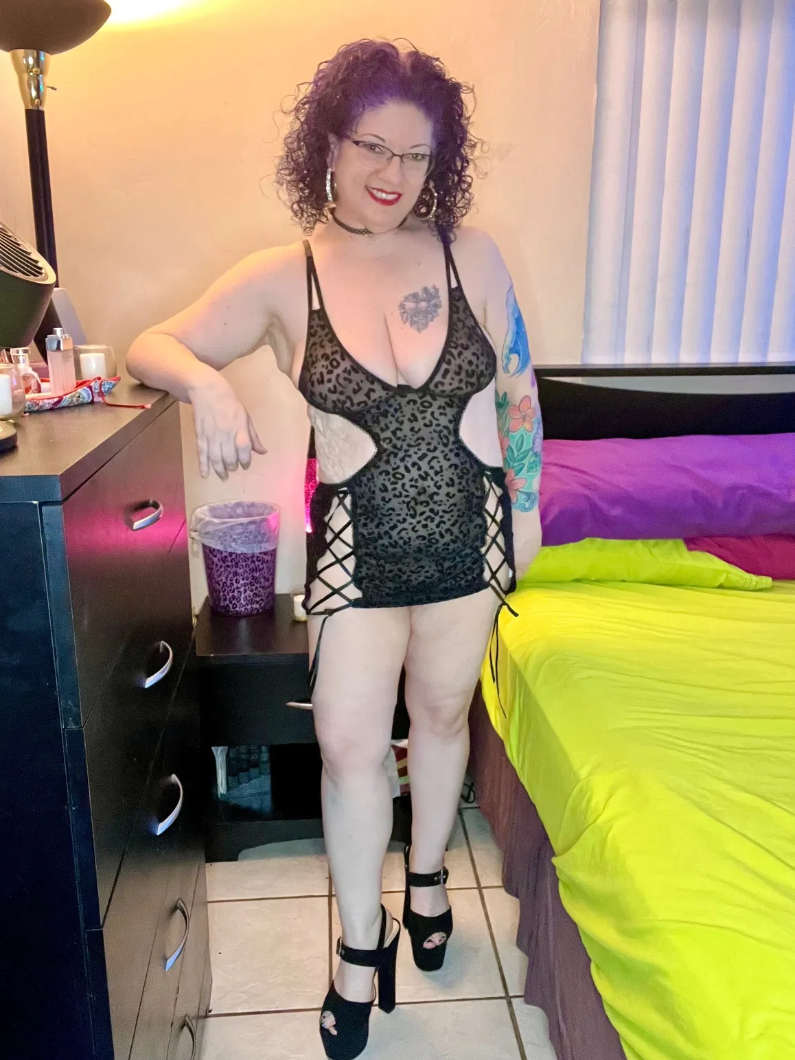 Violet Storm • Your Favorite Vanilla MILF GFE