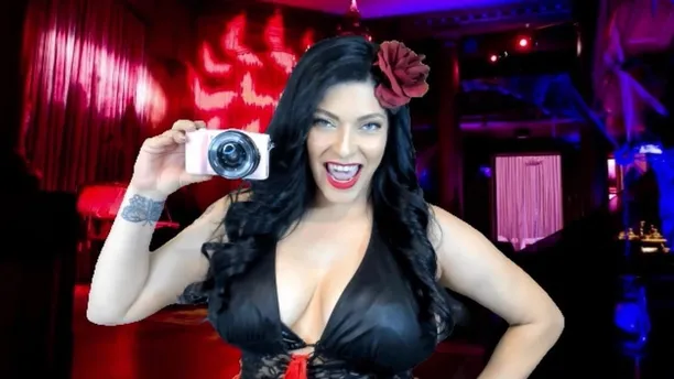 Shelly Martinez Fans