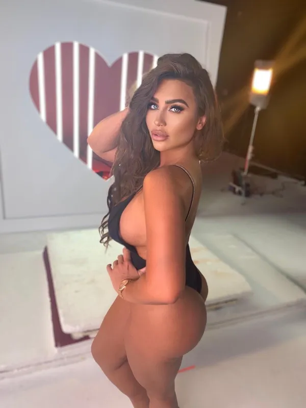 Lauren Goodger