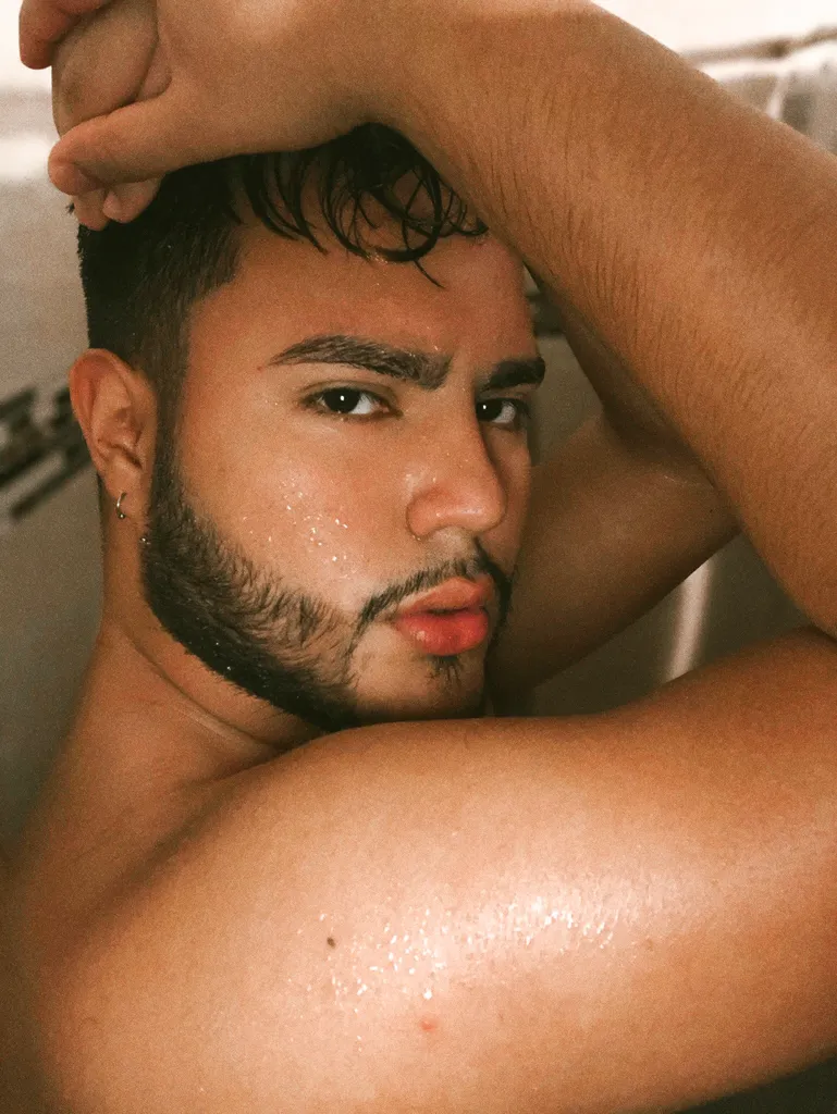 Ariel Kuhl